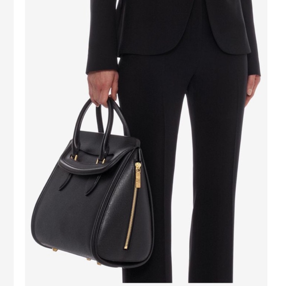 Alexander McQueen black purse ✨